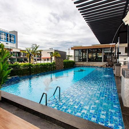 Siri Hotel Lumphun Ban Pa Daet Exterior foto